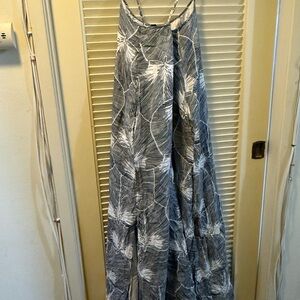 Banana Republic Gray and White Maxi Dress